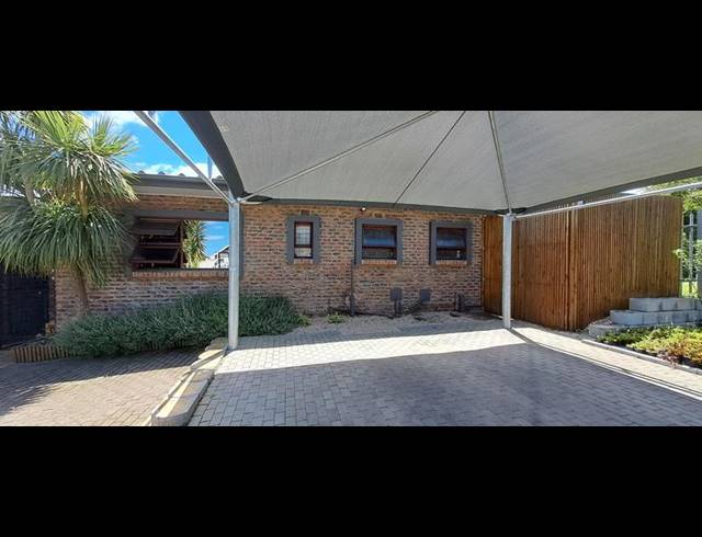 4 BEDROOM HOUSE FOR SALE IN DORMEHLS DRIFT